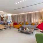 Villa T M L-urban Exquisite Pool -4 Bedrooms & 6 Bathrooms - Private Ktv - Prime Location -family & Group