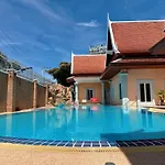 Yoori Hotel