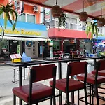 Rich Bar & House
