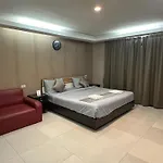 โรงแรม House Of
