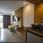 โรงแรมรอยัลพาเลซ โรงแรม