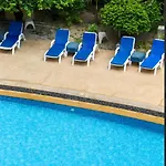โรงแรม โรงแรมรอยัลพาเลซ 3*