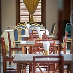 โรงแรมรอยัลพาเลซ