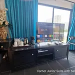 Hotel The Venue - Sha Extra