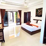 Wowland Luxury Pool Walking Street *