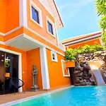 Wowland Luxury Pool Villa Pattaya Walking Street 6 Bedrooms