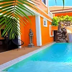 Wowland Luxury Pool Walking Street *