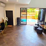 Hideland Luxury Pool Walking Street Villa *
