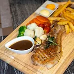 Sirin Exclusive And โรงแรม Pattaya