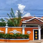 วิลล่า Goldland Luxury Pool Walking Street 8 Bedrooms