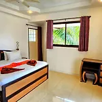 Goldland Luxury Pool Walking Street 8 Bedrooms Pattaya