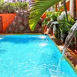 Goldland Luxury Pool Walking Street 8 Bedrooms วิลล่า