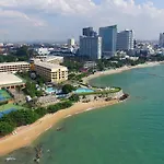 Dusit Thani