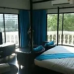 โรงแรม The Venue Pattaya
