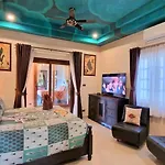 Potterland Luxury Pool Walking Street