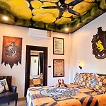 Potterland Luxury Pool Walking Street