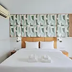 Hotel Nanthana 2*