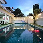 Walking St 3Km, 5 Bedroom Villa