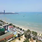 The Globe Hotel, Bar & Restaurant