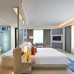 โรงแรม Amari Garden