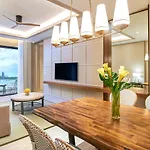 โรงแรม Amari Garden 4*