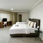 Hotel Garden Paradise 3*