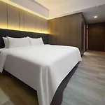 X โรงแรม 3*