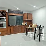 2br House 300m To The Holiday home Pattaya