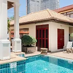 Villa G Thai Pool
