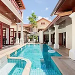 G Thai Pool Villa