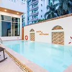 Downtown Oasis 芭提雅市中心独栋泳池别墅 A 5卧6卫 Ktv Bbq 芭提雅海滩步行街500M