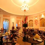 Hotel Royal Wing & 5*