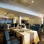 Hotel Royal Wing & 5*