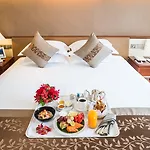 Royal Wing & Hotel 5*