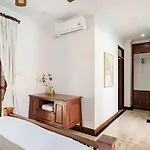 Villa G Thai Pool