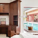 G Thai Pool Villa *