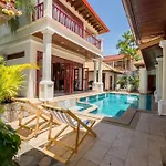 Villa G Thai Pool Pattaya