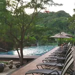 อพาร์ทเม้น South Pattaya Unixx Residence *