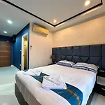 อพาร์ทเม้น Cozy Near The Sea *