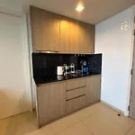 Large High Floor, Pool And Great Location *