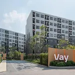 One Bedroom 702 In Center Apartment *