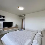 Zire Wongamat Apartment *