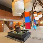 โรงแรม เดอะ ซีซันส์ พัทยา (SHA Extra Plus)