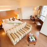 The Seasons โรงแรม Pattaya