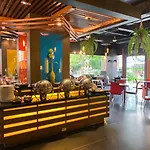 โรงแรม The Seasons