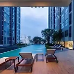 The Base Sea View *