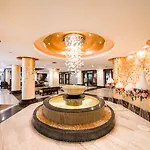 Mountain & Convention Center 4*