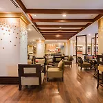 Mountain & Convention Center Hotel