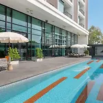 Hotel Tsix5 Pattaya