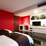 Tsix5 Hotel 4*